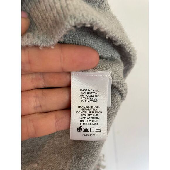 1. State grey fringe sweater size small - Picture 6 of 10